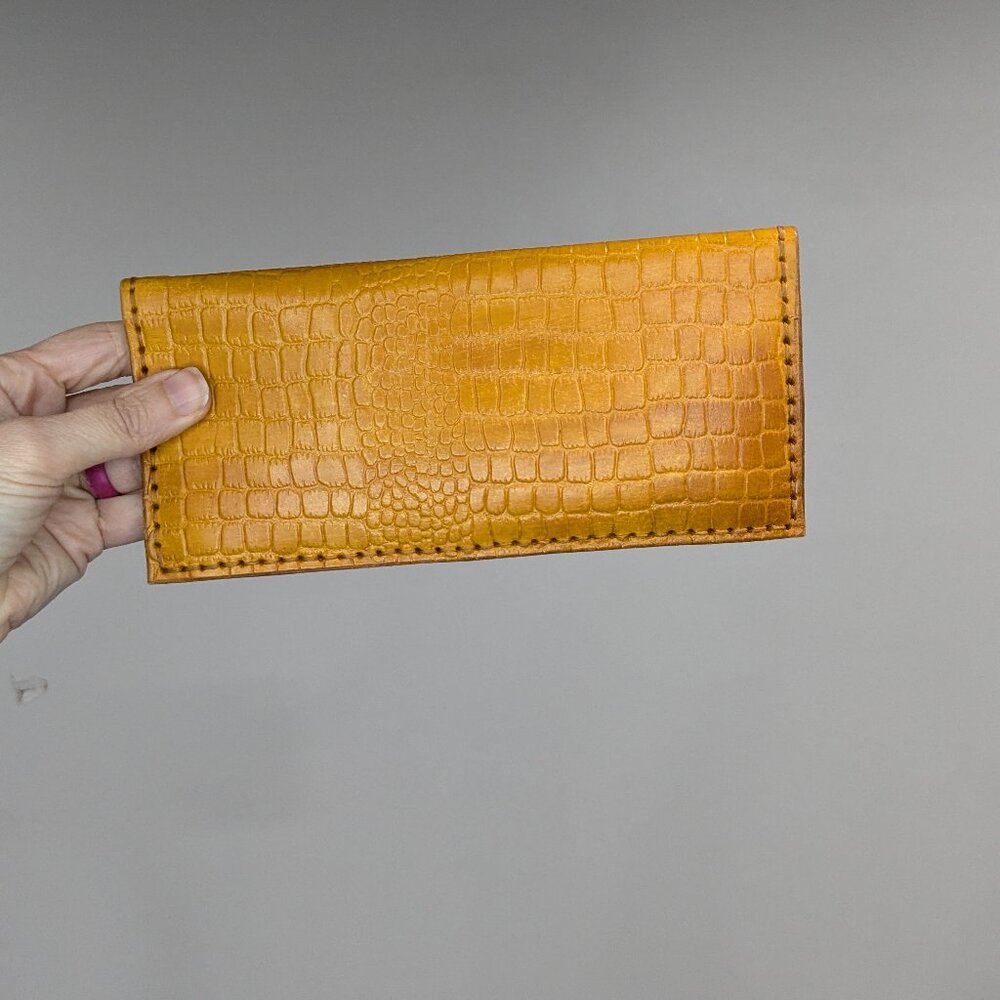 *3/$10* Hoda Elkady Leather Crocodile Skin Wallet Gold Tan